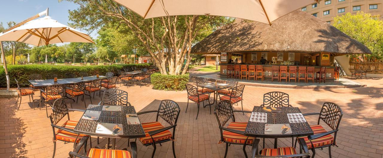 Peermont Metcourt Inn At The Grand Palm, Gaborone Kültér fotó